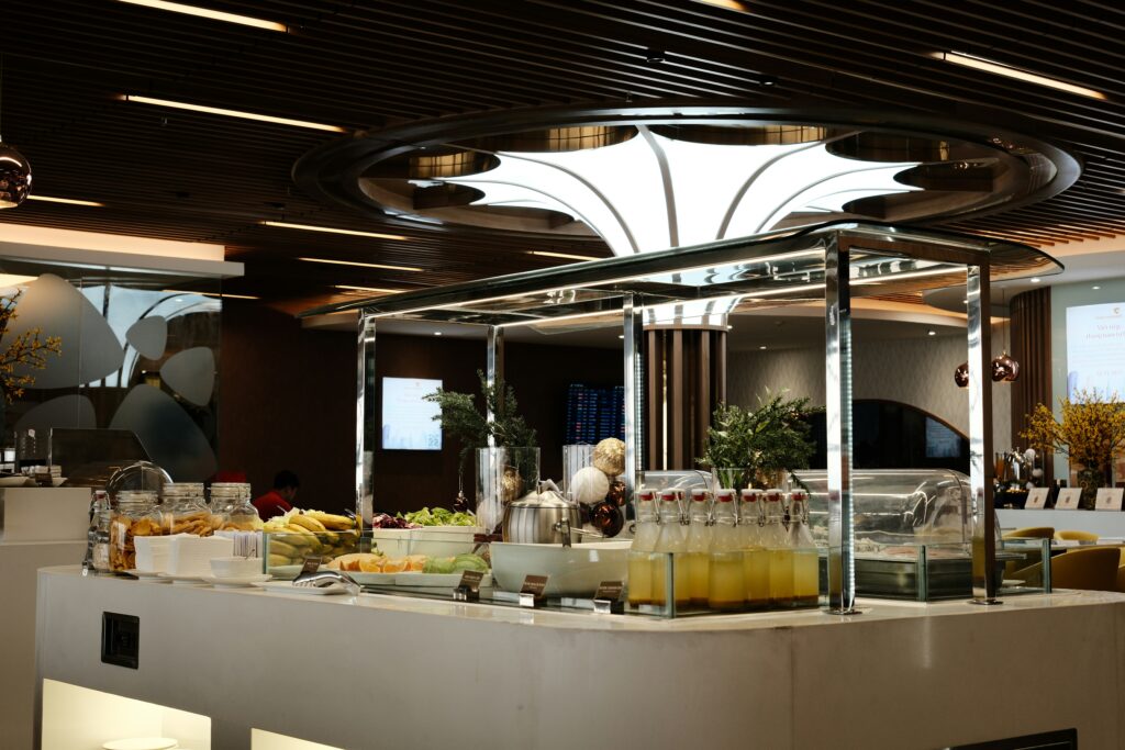 Airport Food Hacks: Best Value Meals in Transit at Dubai